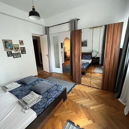 Apartament Ultracentral Universitate Bukarest Eksteriør billede