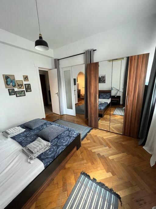 Apartament Ultracentral Universitate Bukarest Eksteriør billede