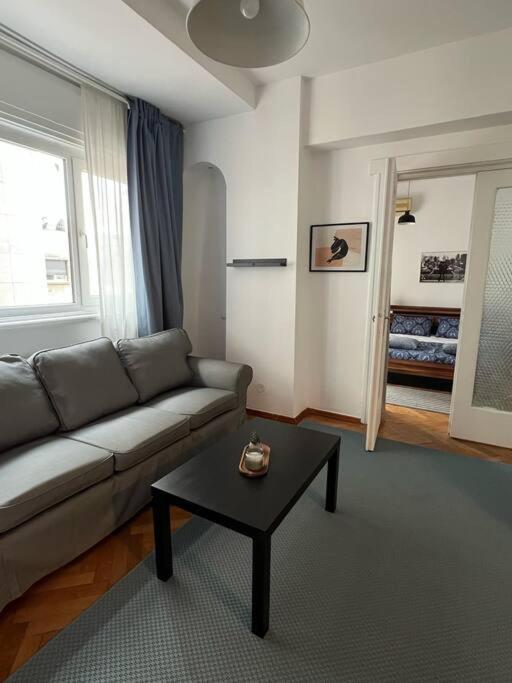 Apartament Ultracentral Universitate Bukarest Eksteriør billede